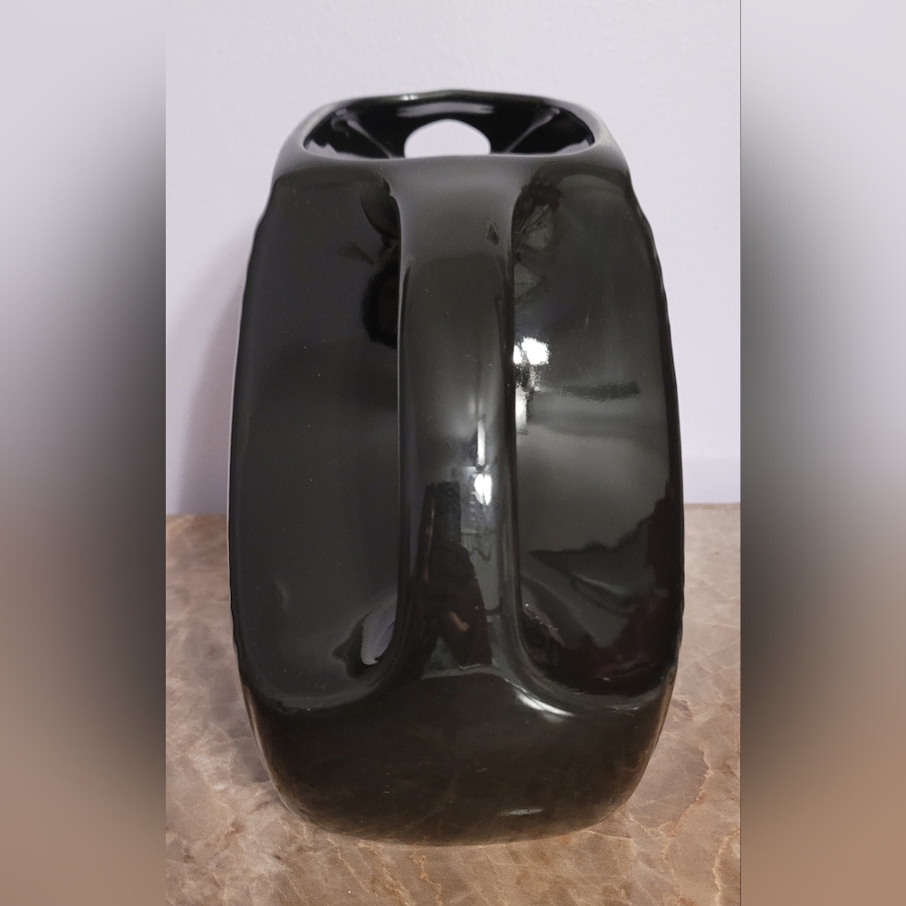 VINTAGE Fiestaware Large Black Disk Pitcher - 64 oz - Picture 3 of 8